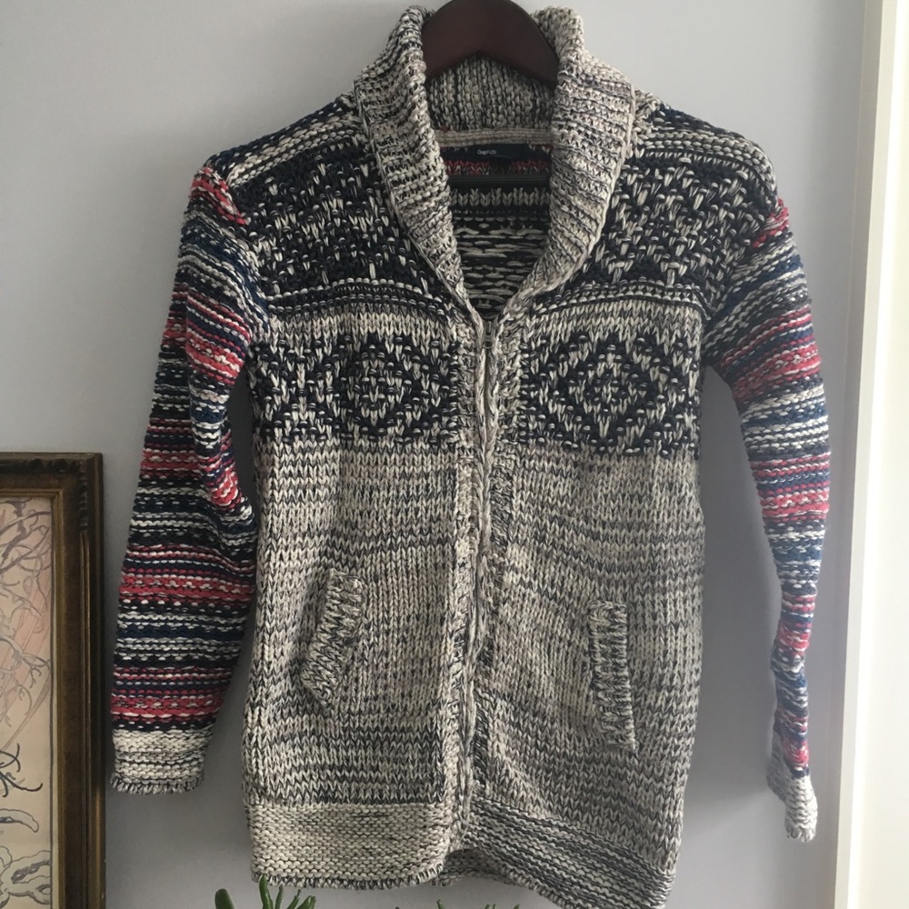 Gap sweater